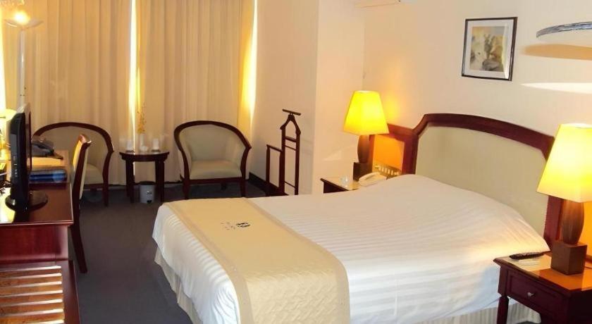 Huu Nghi Hotel Hai Phong Exterior photo